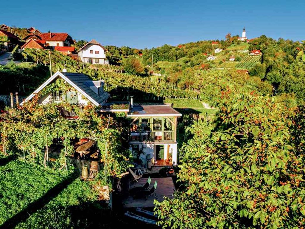 Studio mit herrlichen Blick auf Gorjanci