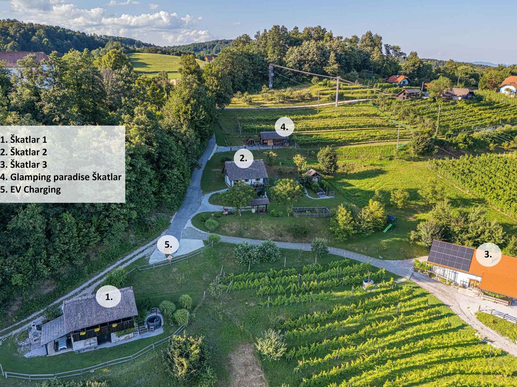 Ferienhaus mit Sauna und Weinkeller
