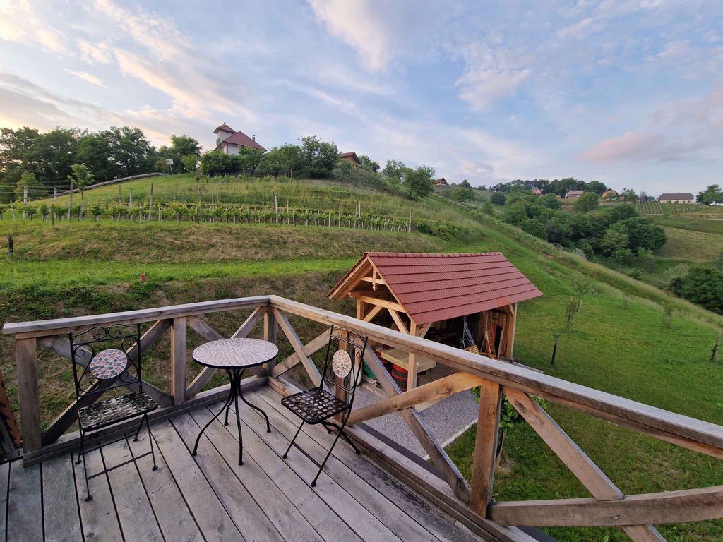 Hütte mit Whirpool und Sauna