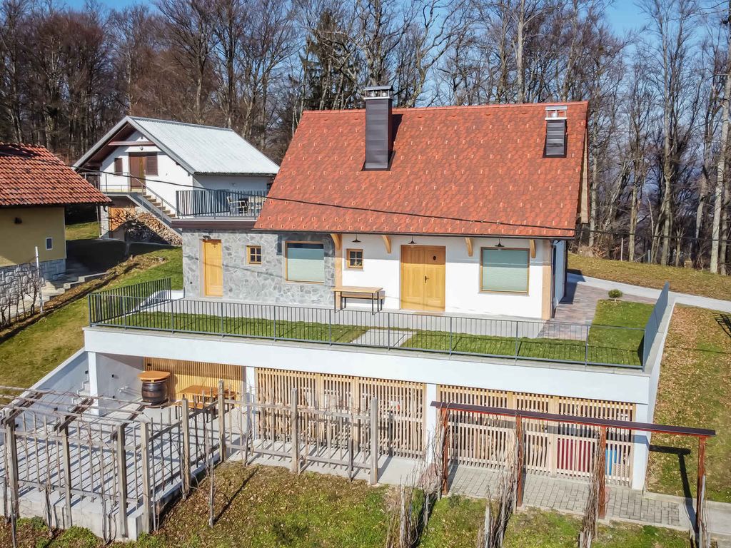 Ferienhaus Luxuriöses Weinberghäuschen