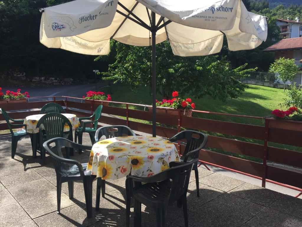 Studio mit Terrasse und Bergblick