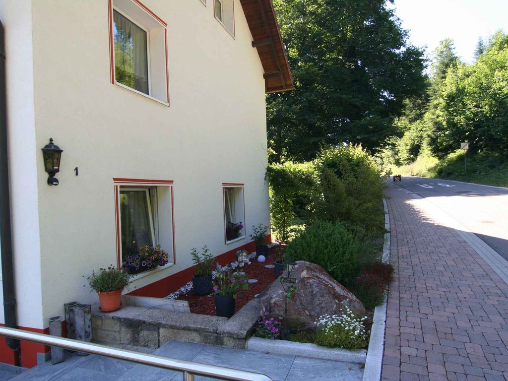 Ferienwohnung mit gemeinsamen Balkon