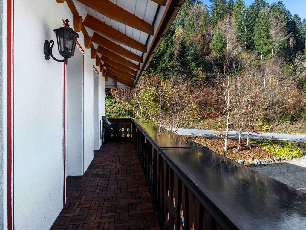 Ferienwohnung mit gemeinsamen Balkon