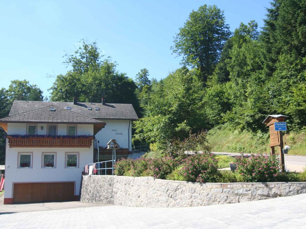 Ferienwohnung mit gemeinsamen Balkon