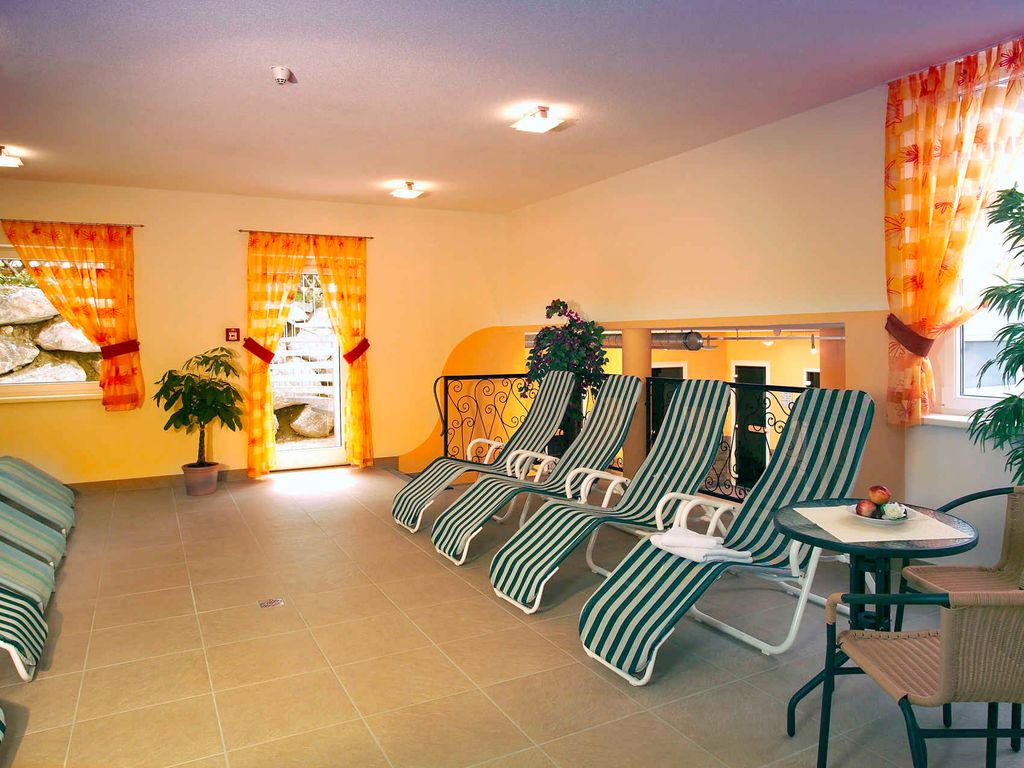 Ferienwohnung mit Sauna und Hallenbad