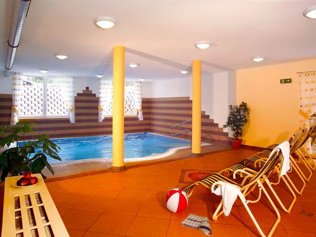 Studio mit Wellnessbereich