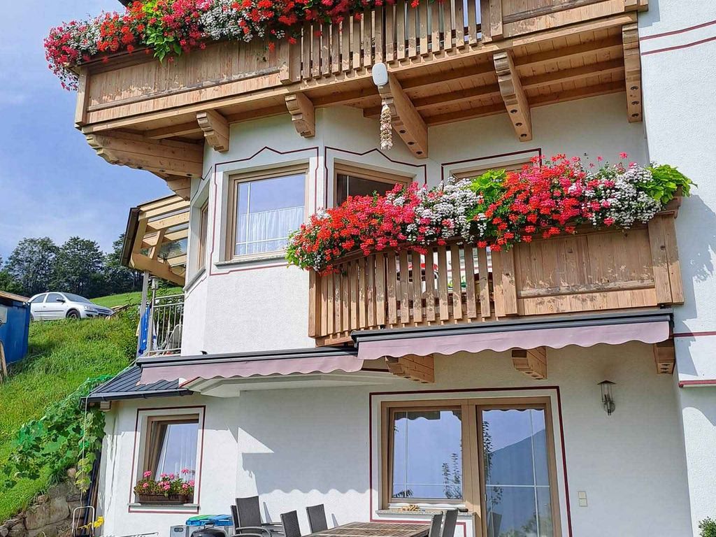 Ferienwohnung mit Blick auf die Berge