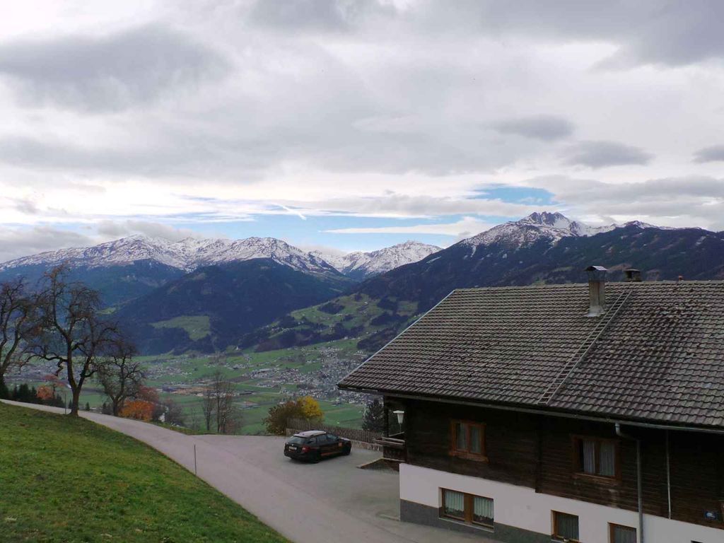 Ferienwohnung mit Terrasse und Garten