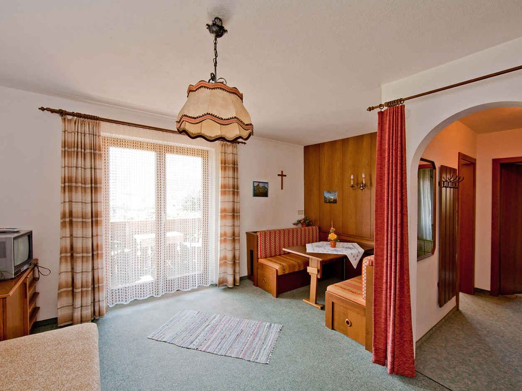 Studio mit Balkon