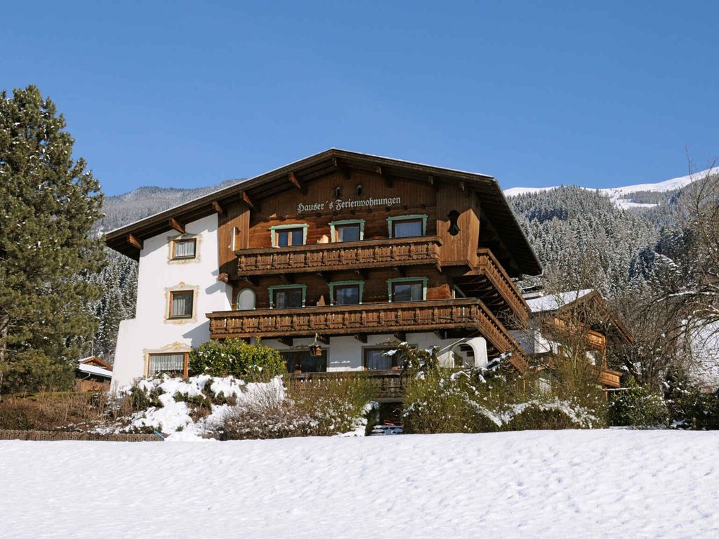 Studio mit Balkon