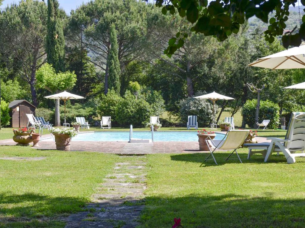 Ferienwohnung mit Aussenpool und WLAN