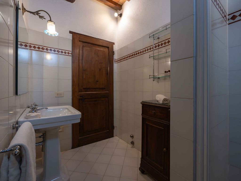 Ferienwohnung mit Aussenpool und WLAN