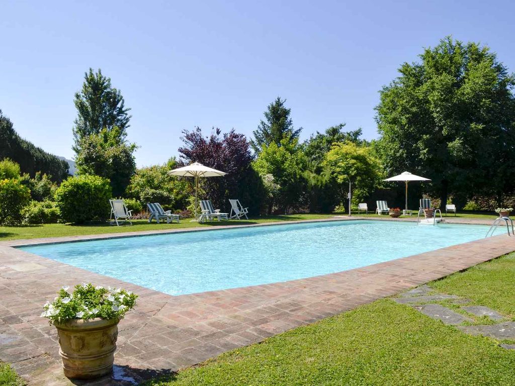 Ferienwohnung mit Aussenpool und WLAN