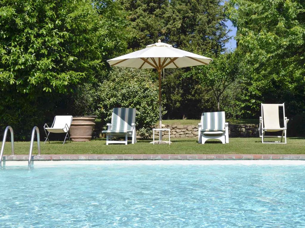 Ferienwohnung mit Aussenpool und WLAN