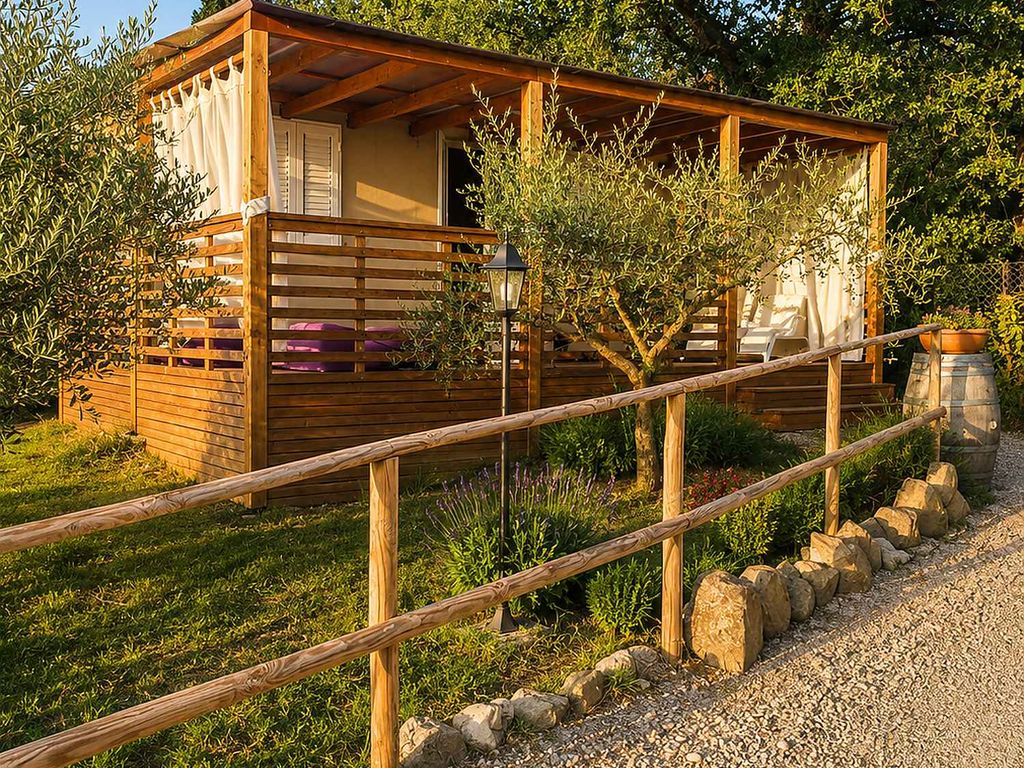 Bungalow Mit eigenem Whirlpool