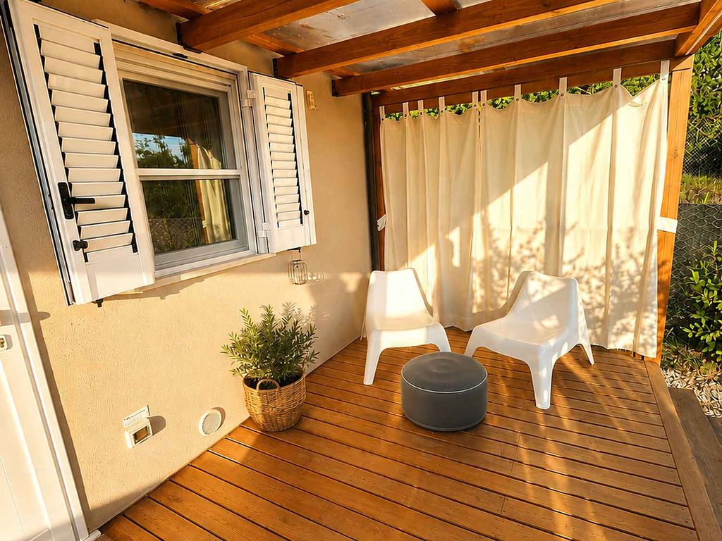 Bungalow Mit eigenem Whirlpool