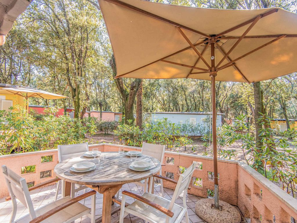 Villa mit Terrasse und Klimaanlage