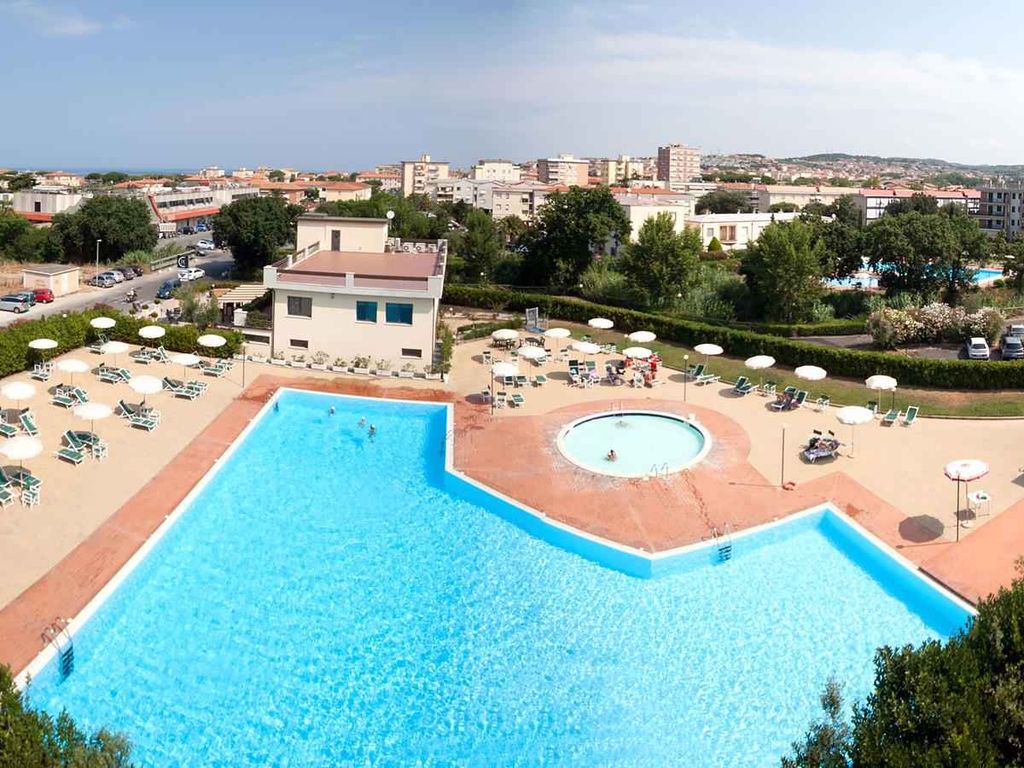 Ferienwohnung mit Klimaanlage und Pool