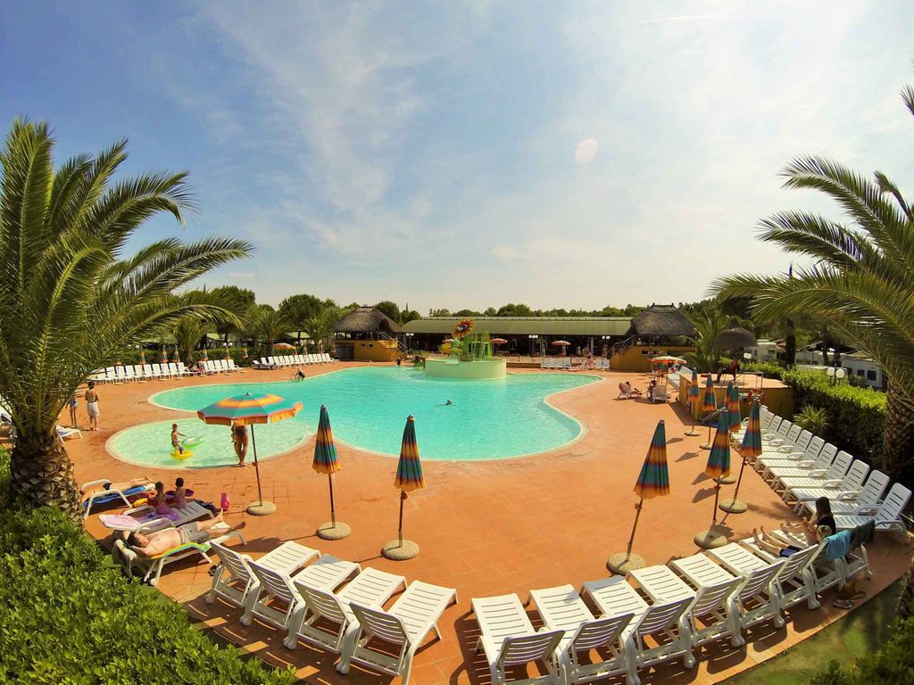 Mobilehome mit Klimaanlage, Terrasse und Pool