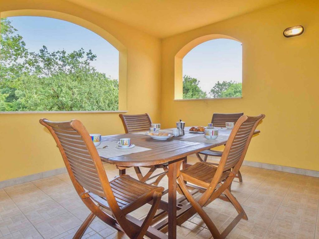 Ferienwohnung mit Klimaanlage und Pool