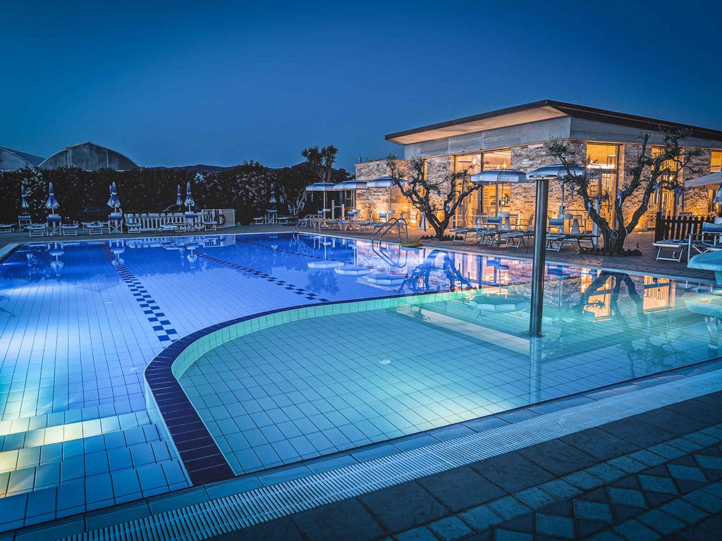 Ferienwohnung mit Aussenpool und WLAN