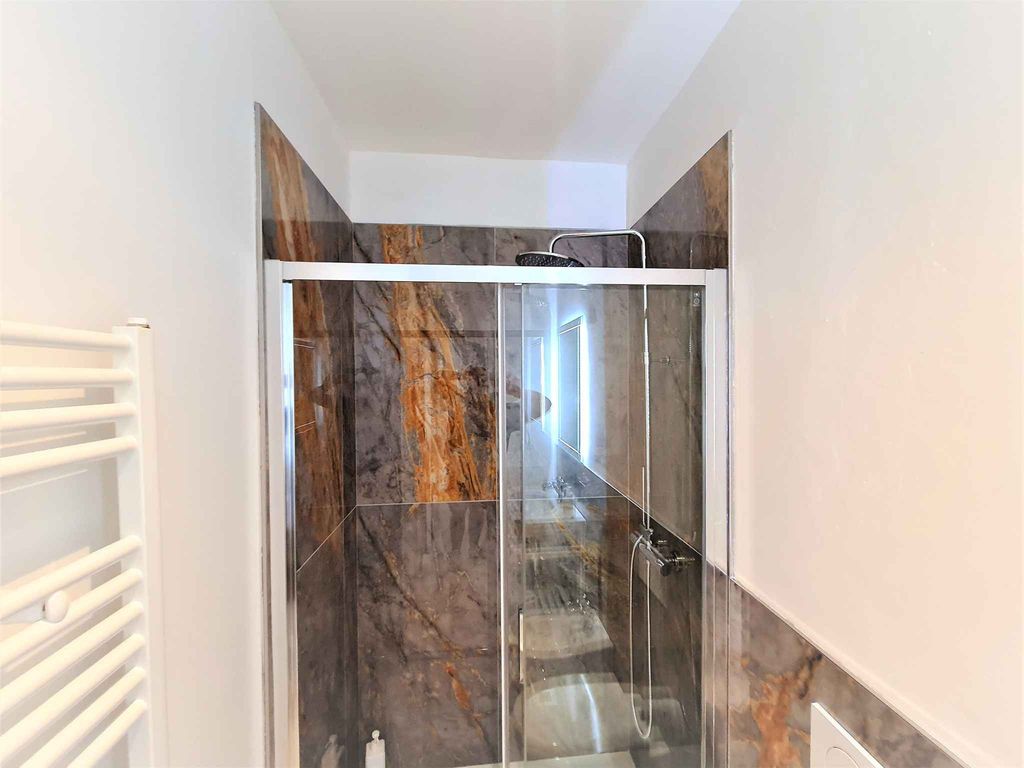 Ferienwohnung Wohnung 400 m vom Meer entfernt mit Badewanne im Zimmer