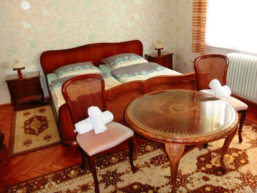 Ferienhaus mit Garten in toller Lage und bürgerlichem Chrame