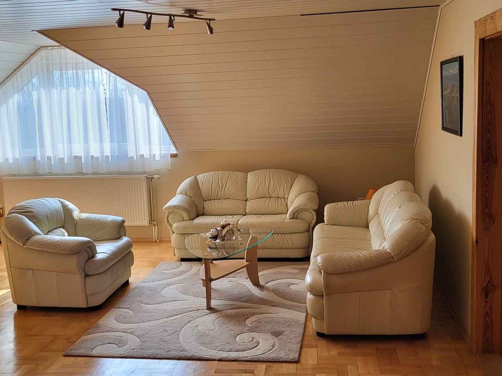 Ferienwohnung mit Gartenterasse und Grill