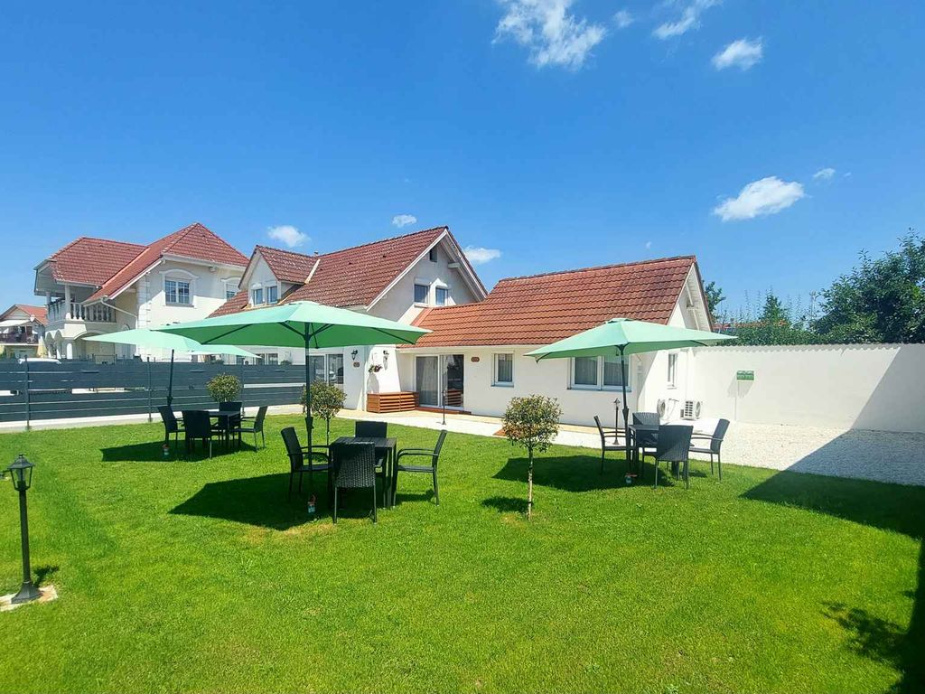 Ferienwohnung mit Terrasse und Klimaanlage