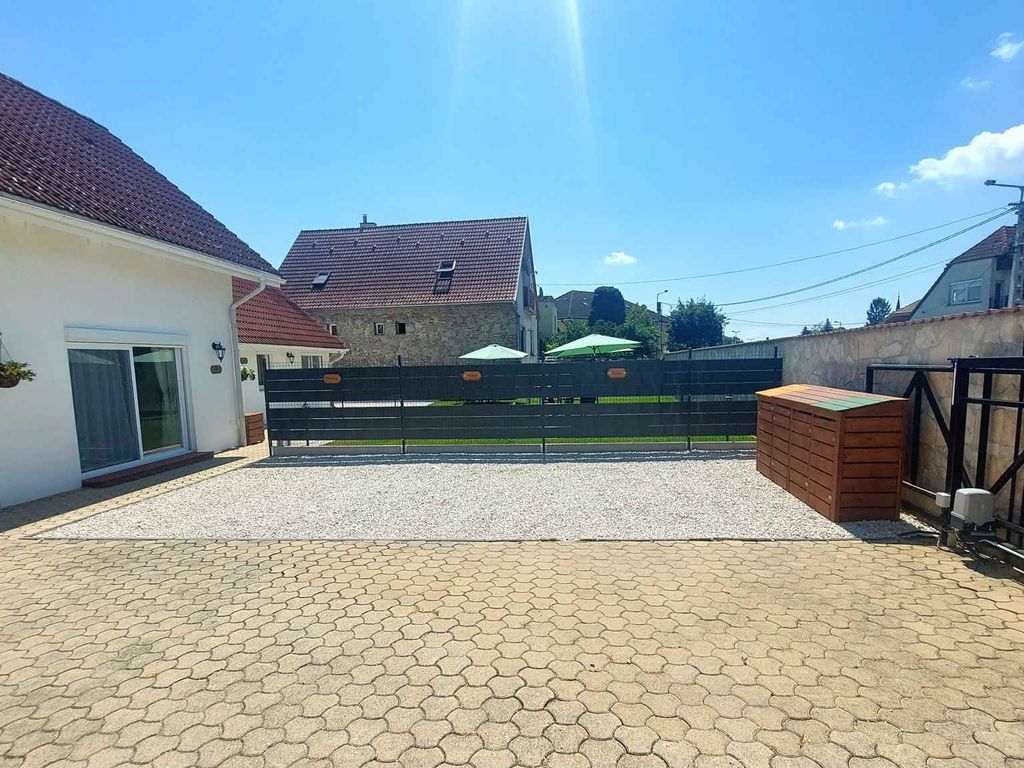 Ferienwohnung mit Terrasse und Klimaanlage