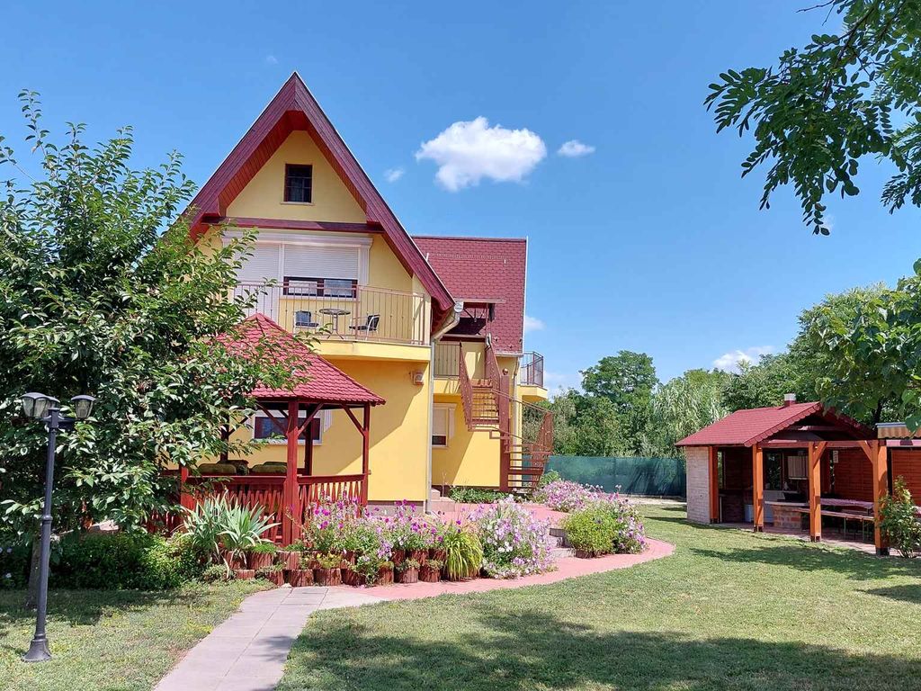 Ferienhaus in der Nähe des Öko-Zentrums, mit WiFi, Klimaanlage und Schwimmbad