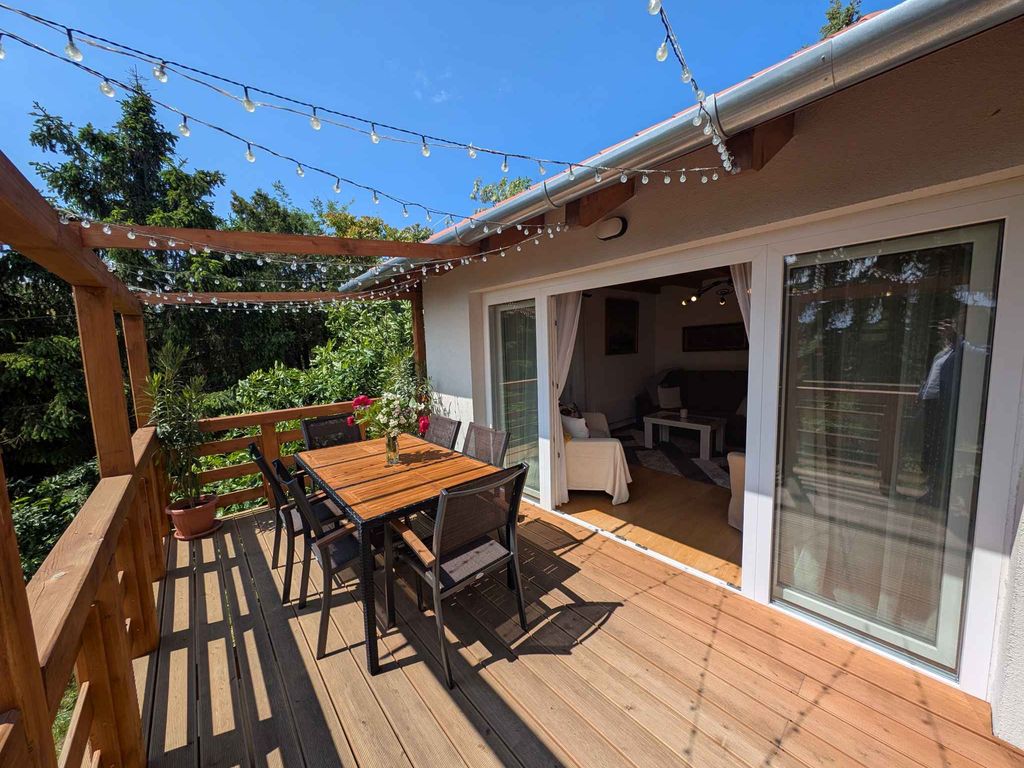 Ferienhaus mit Panorama und Internet