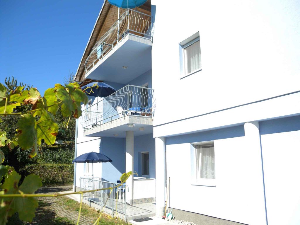 Ferienwohnung im Erdgeschoss mit Terrasse