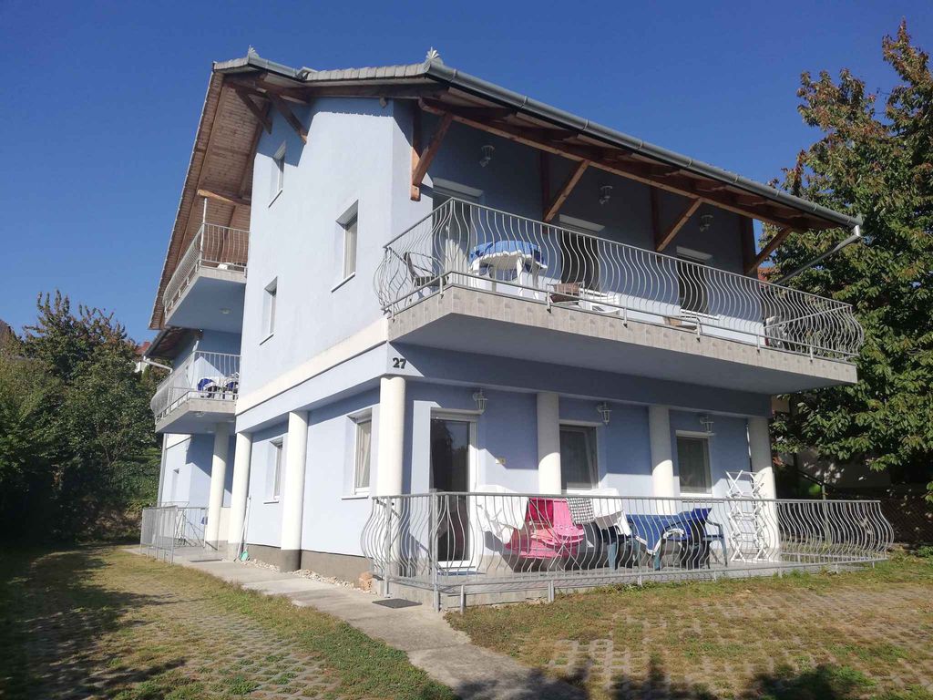Ferienwohnung im Erdgeschoss mit Terrasse