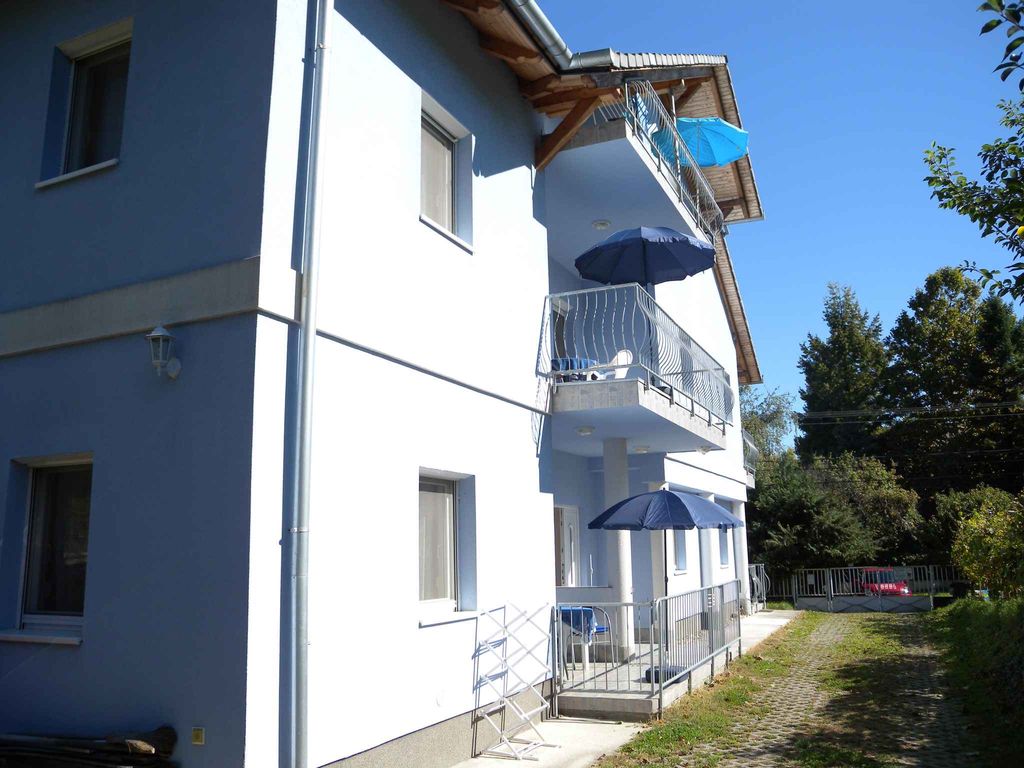 Ferienwohnung im Erdgeschoss mit Terrasse