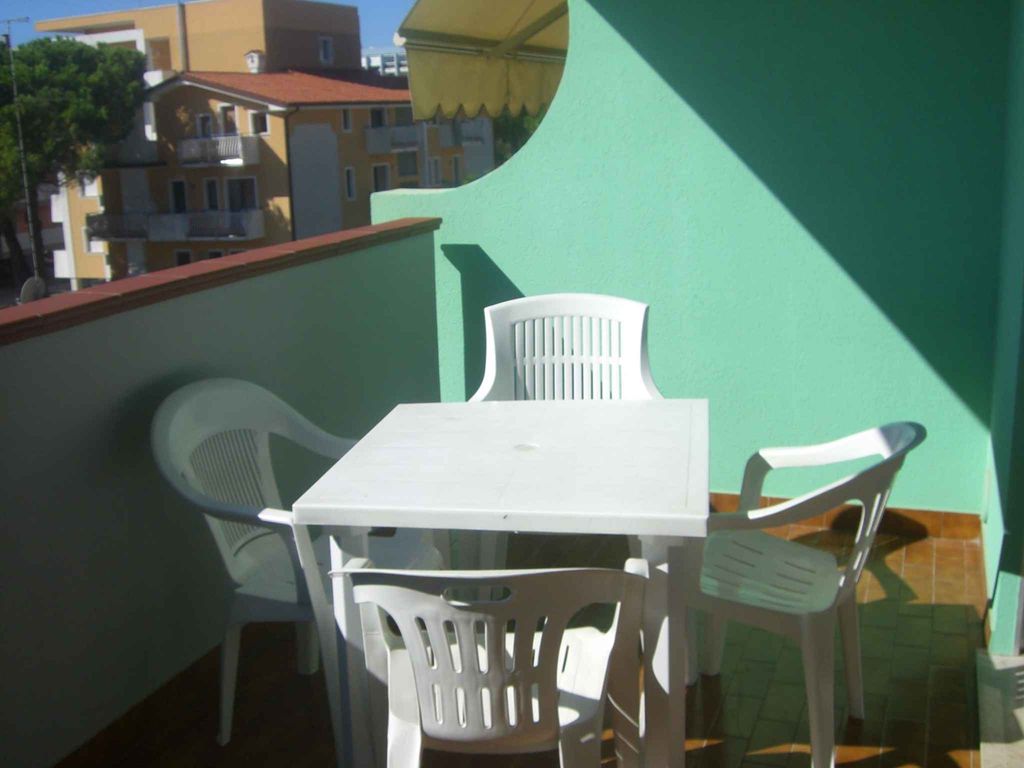 Studio mit Balkon und Klimaanlage