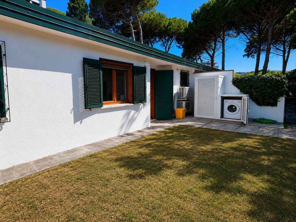Ferienwohnung mit Klimaanlage und Garten