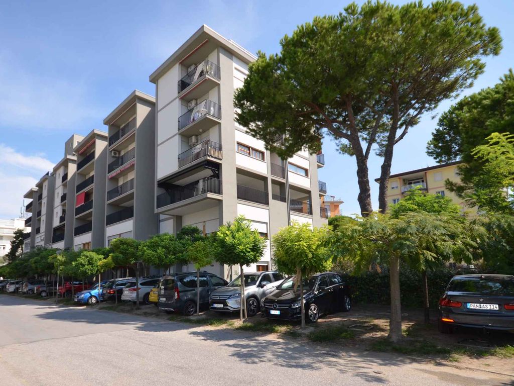 Ferienwohnung mit Balkon und Klimaanlage