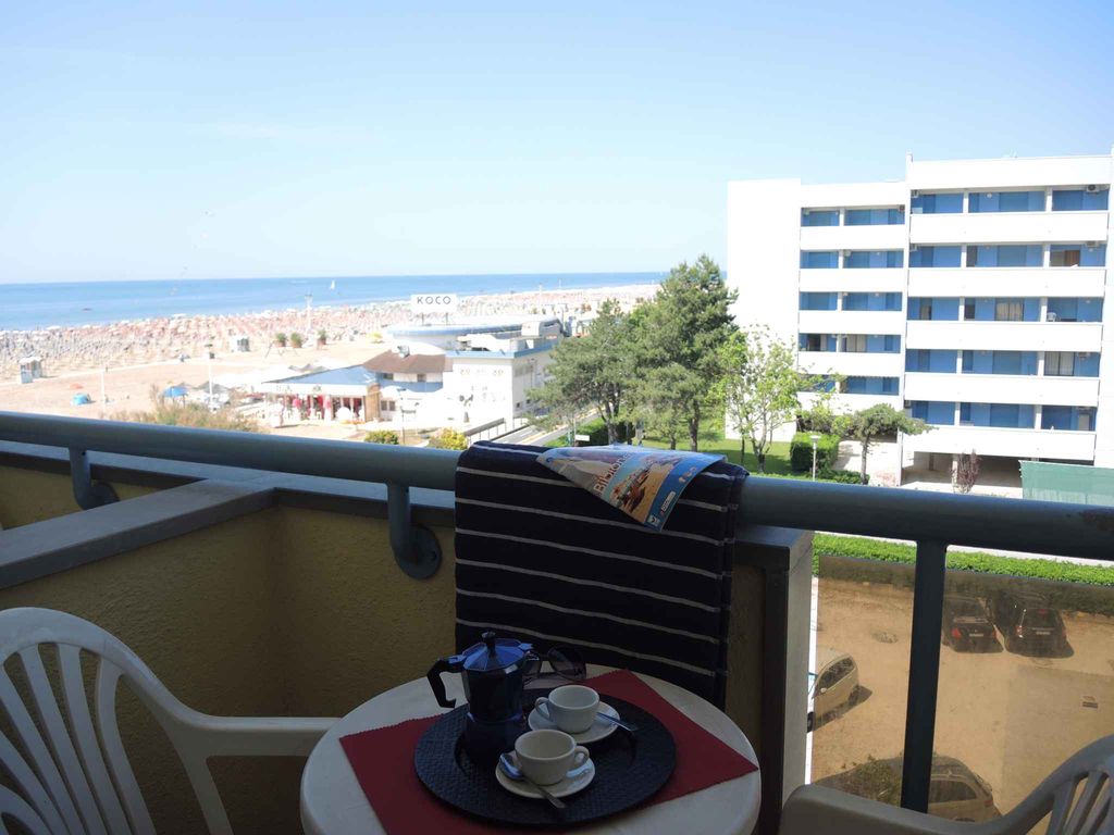 Ferienwohnung mit Klimaanlage und Balkon