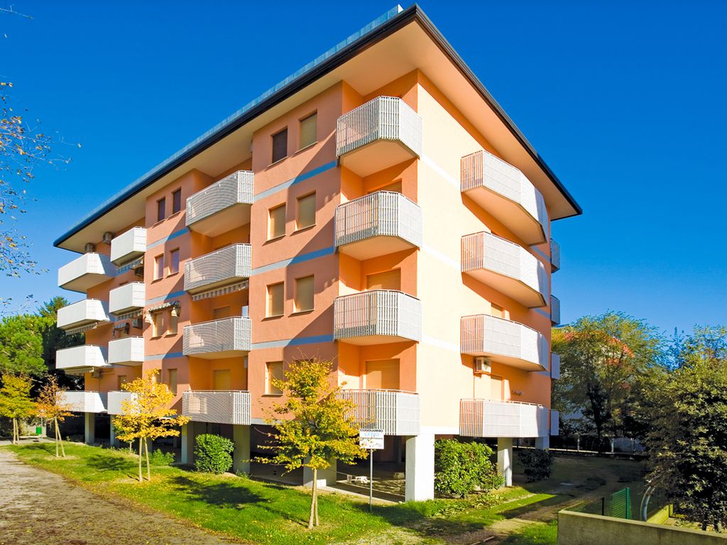 Ferienwohnung mit Klimaanlage und Balkon
