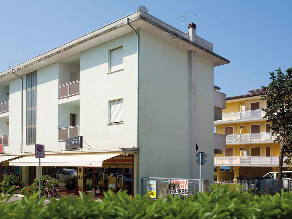 Ferienwohnung mit Klimaanlage und Balkon