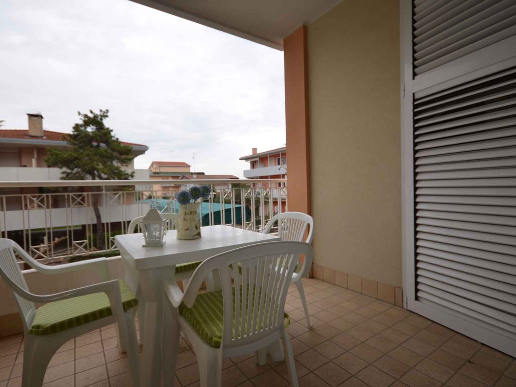 Ferienwohnung mit Klimaanlage und Balkon