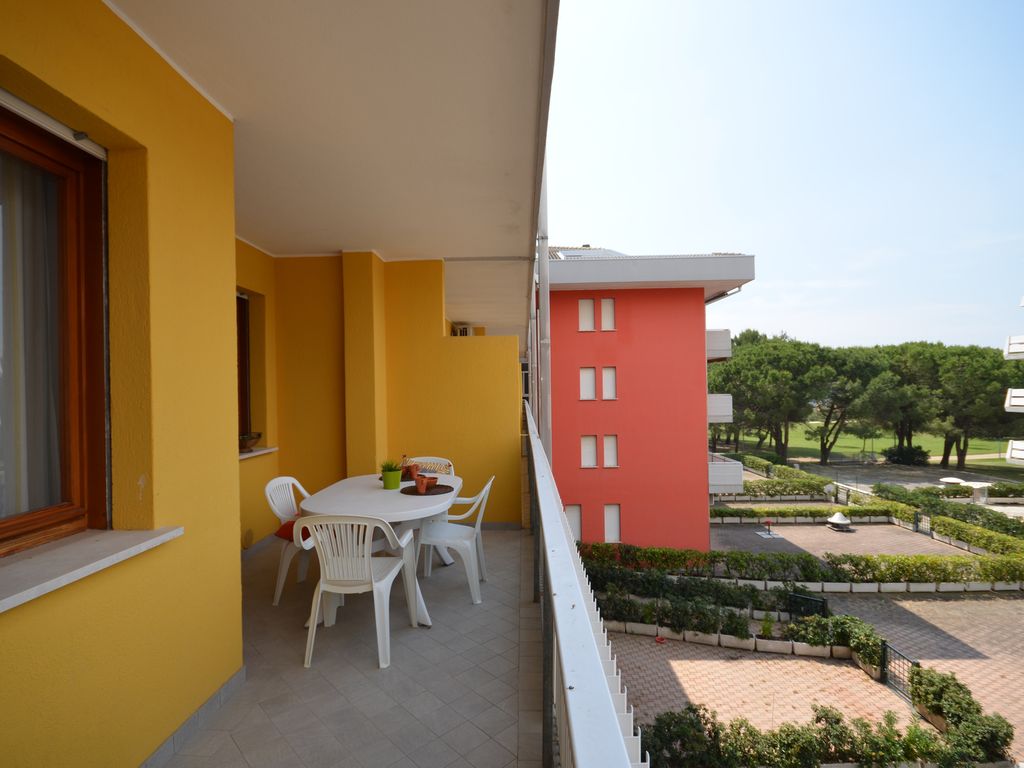 Ferienwohnung mit Klimaanlage und Balkon