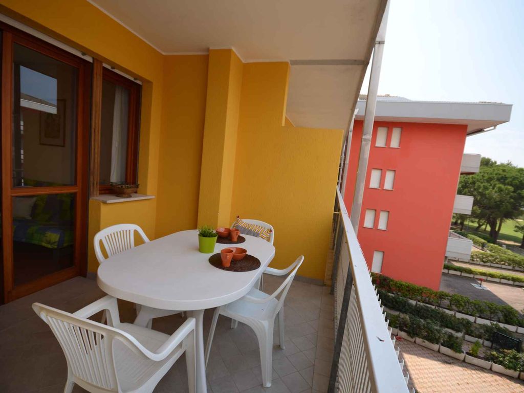 Ferienwohnung mit Klimaanlage und Balkon
