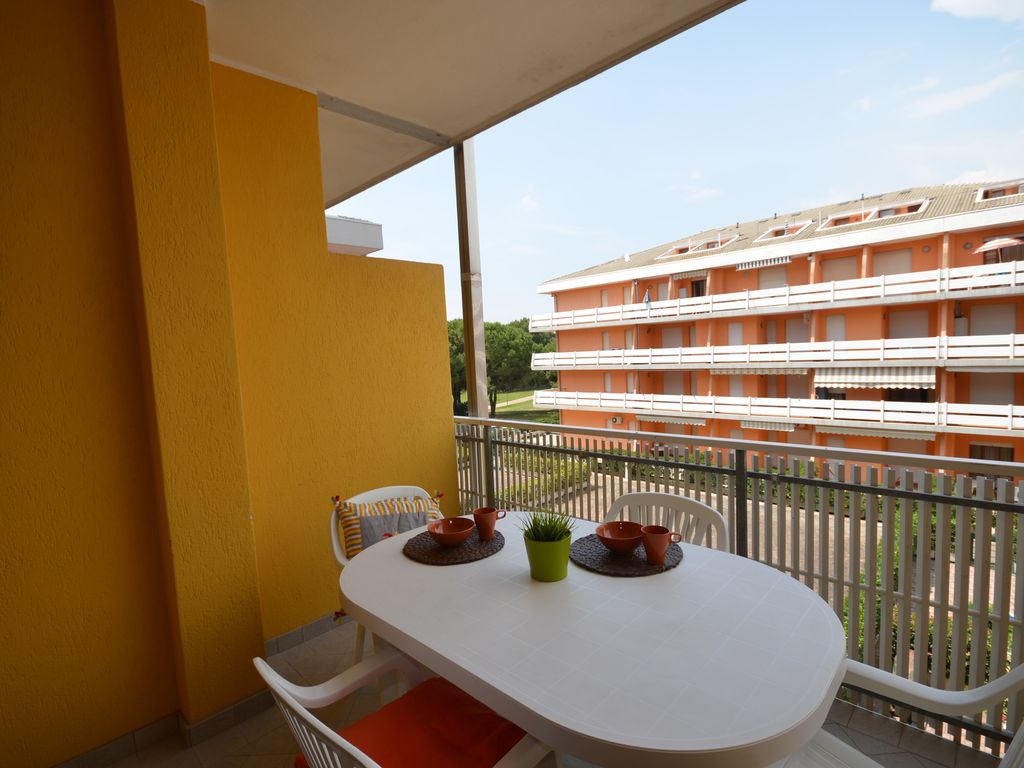 Ferienwohnung mit Klimaanlage und Balkon