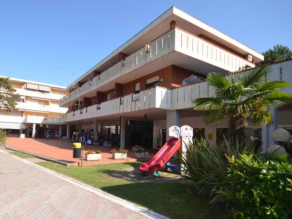 Ferienwohnung mit Klimaanlage und Balkon