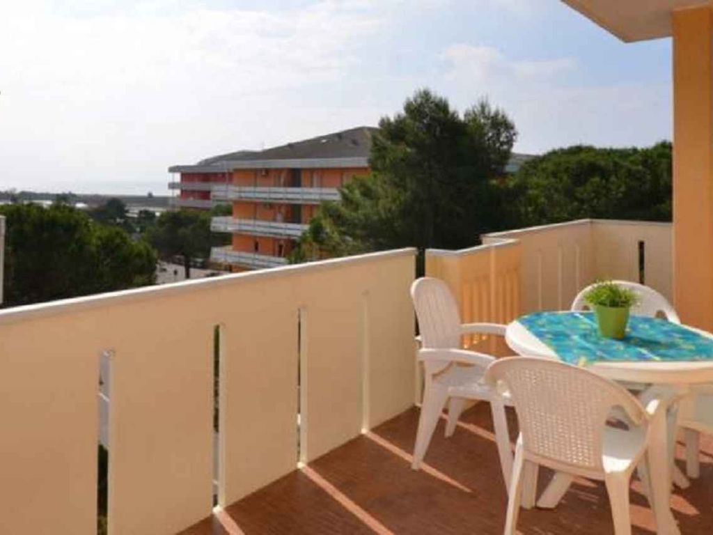 Ferienwohnung mit Klimaanlage und Balkon