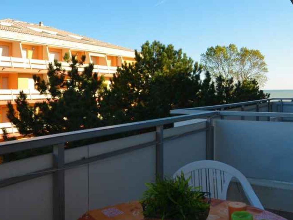 Ferienwohnung mit Klimaanlage und Balkon