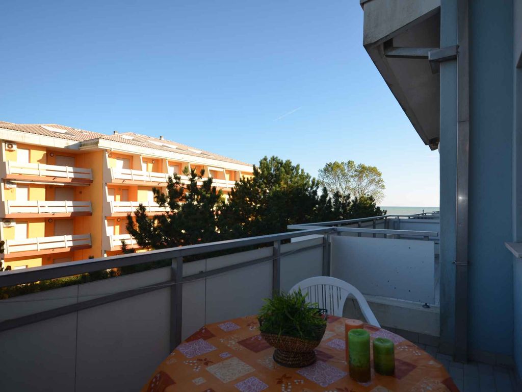 Ferienwohnung mit Klimaanlage und Balkon