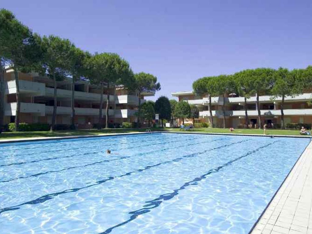 Ferienwohnung mit Klimaanlage, Balkon und Pool